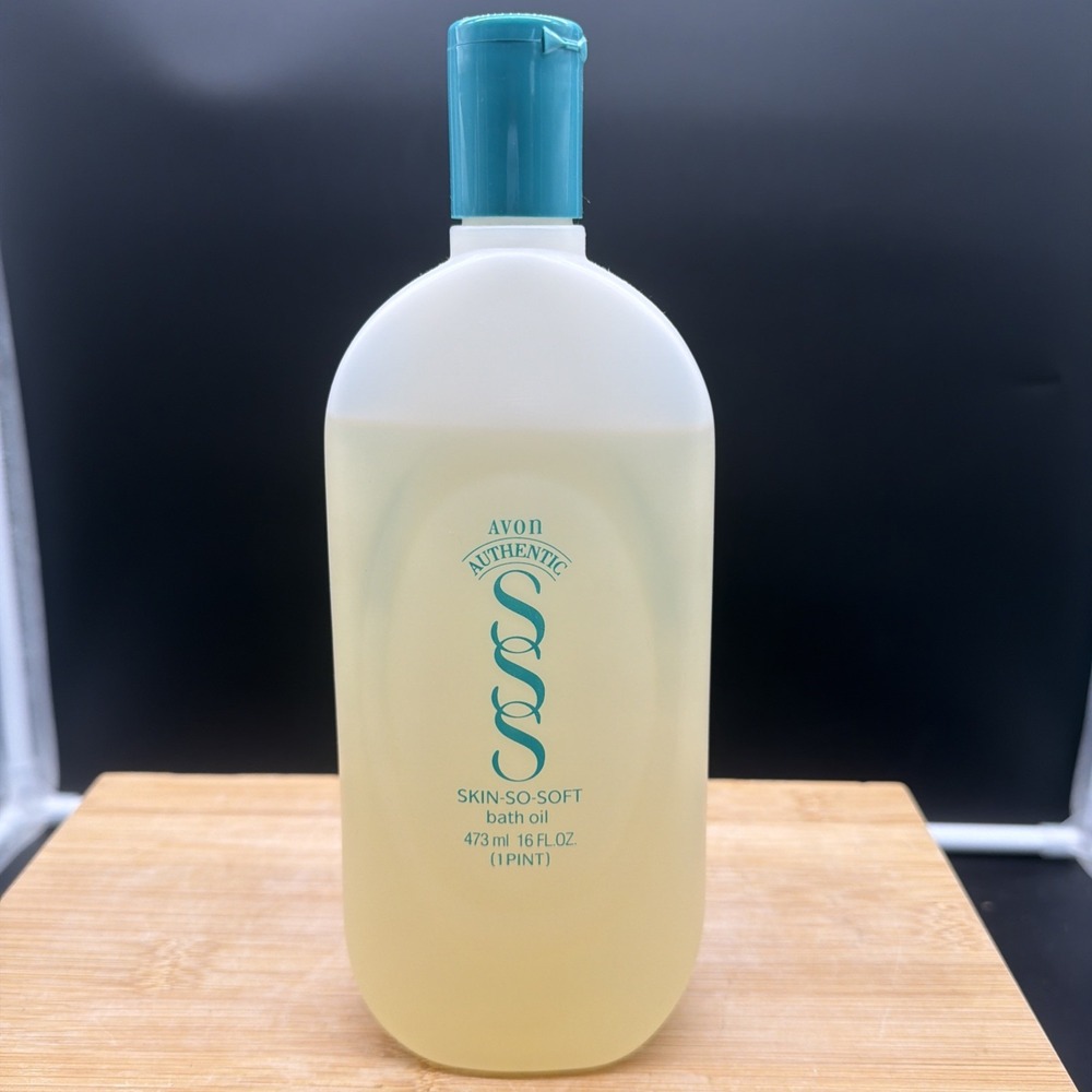 VINTAGE NEW OLD STOCK SEALED AVON SKIN SO SOFT BATH OIL ORIGINAL WOODLAND 16 OZ